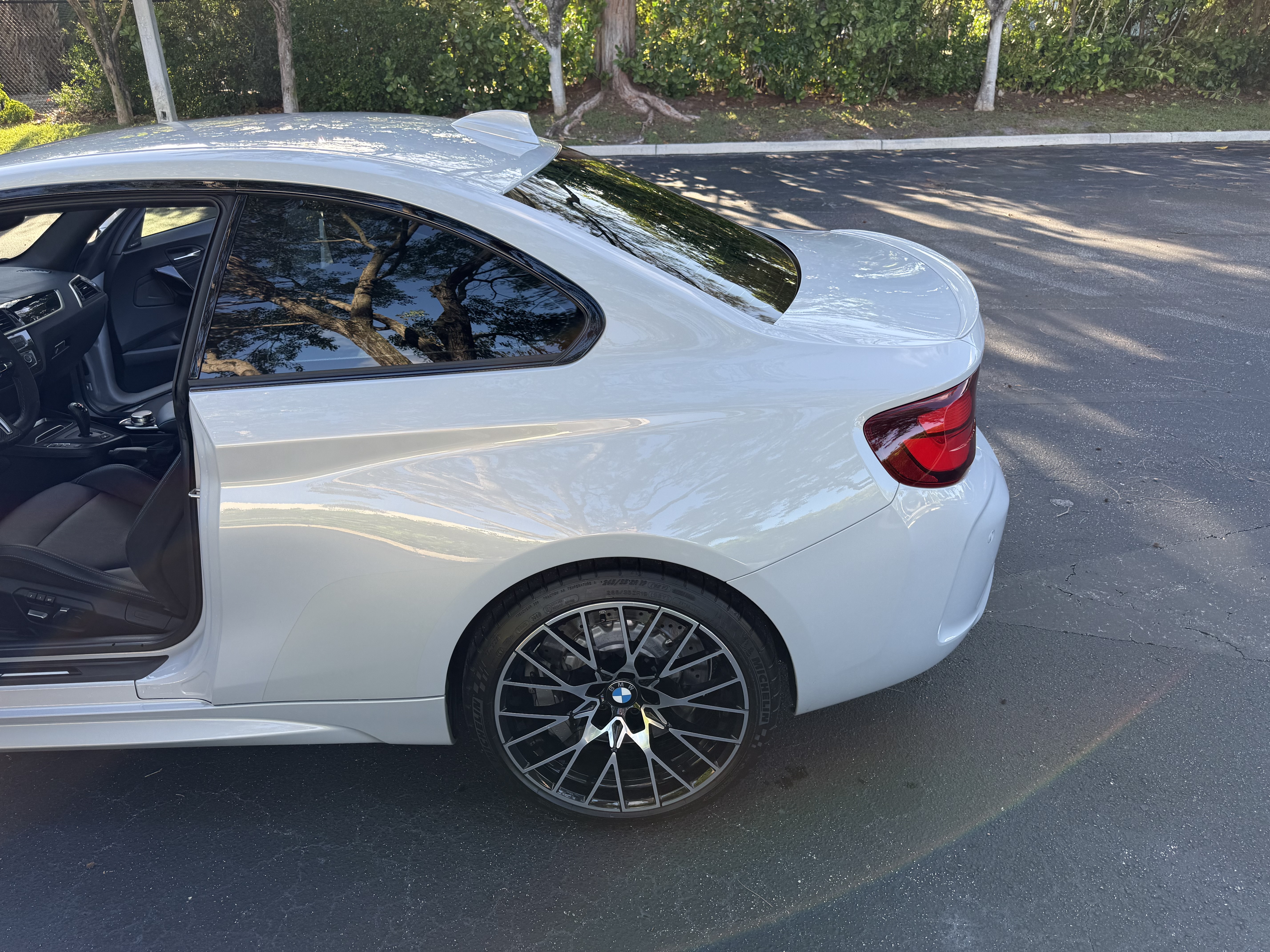 Used 2020 BMW M2 Competition w/ Executive Package RWD image 6