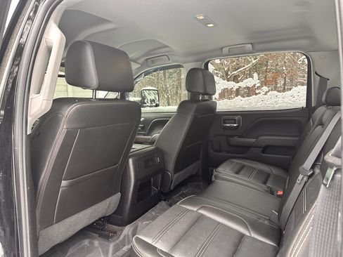 Used 2018 GMC Sierra 2500 Denali w/ Duramax Plus Package image 17
