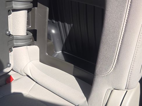 Used 2020 Chevrolet Silverado 1500 LT w/ All-Star Edition image 16