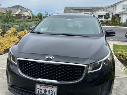 Used 2016 Kia Sedona LX w/ LX Convenience Package