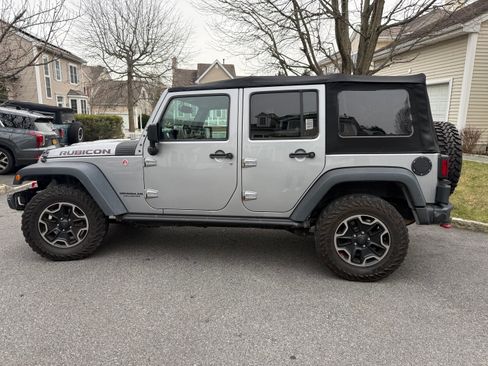 Used 2016 Jeep Wrangler Unlimited Rubicon image 5