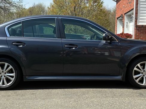 Used 2013 Subaru Legacy 2.5i Premium w/ All-Weather Pkg + Moonroof AWD/4WD image 5