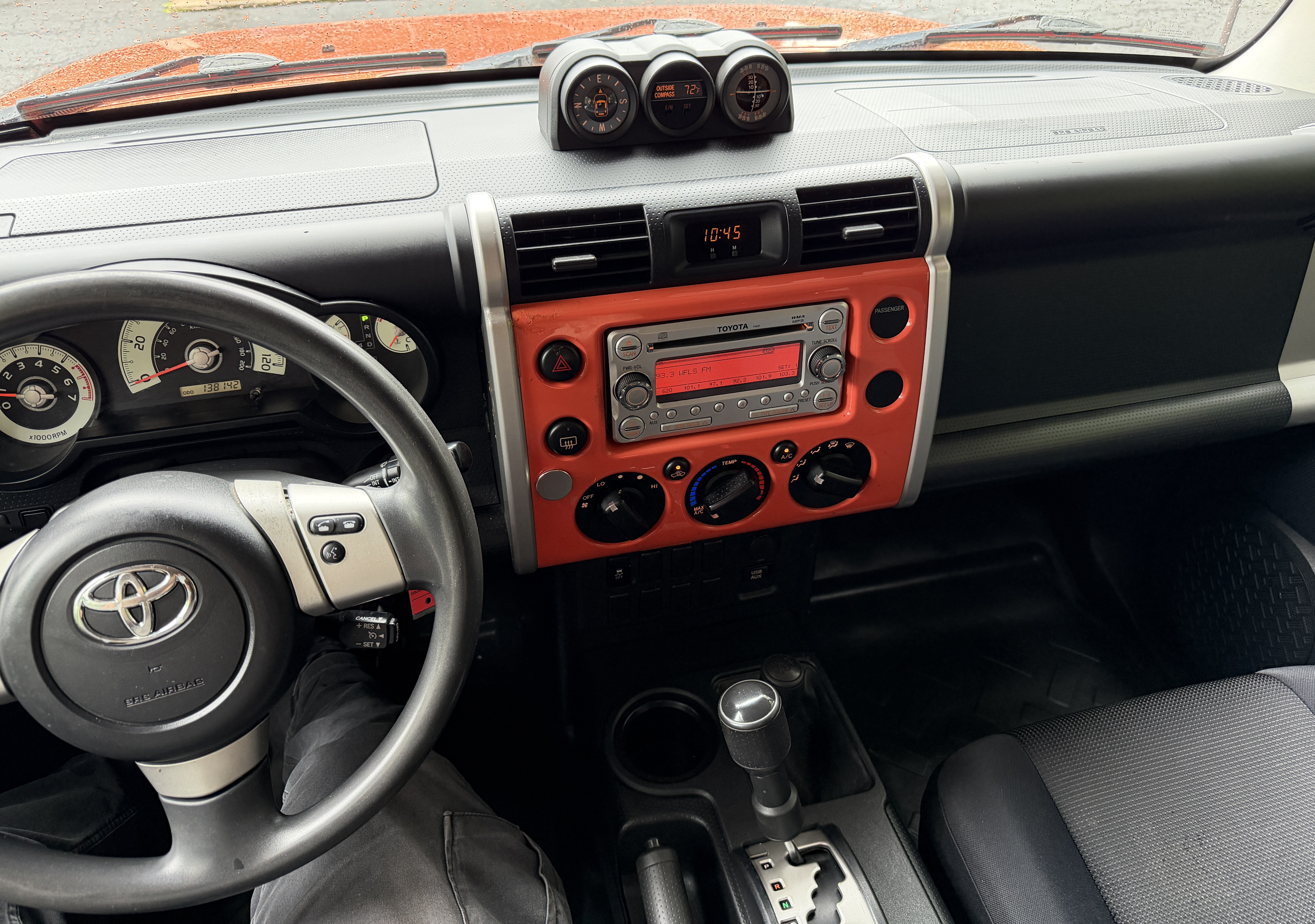 Used 2013 Toyota FJ Cruiser 4WD w/ Convenience Pkg image 24