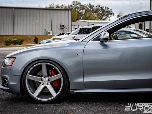 Used 2010 Audi A5 2.0T Premium image 32