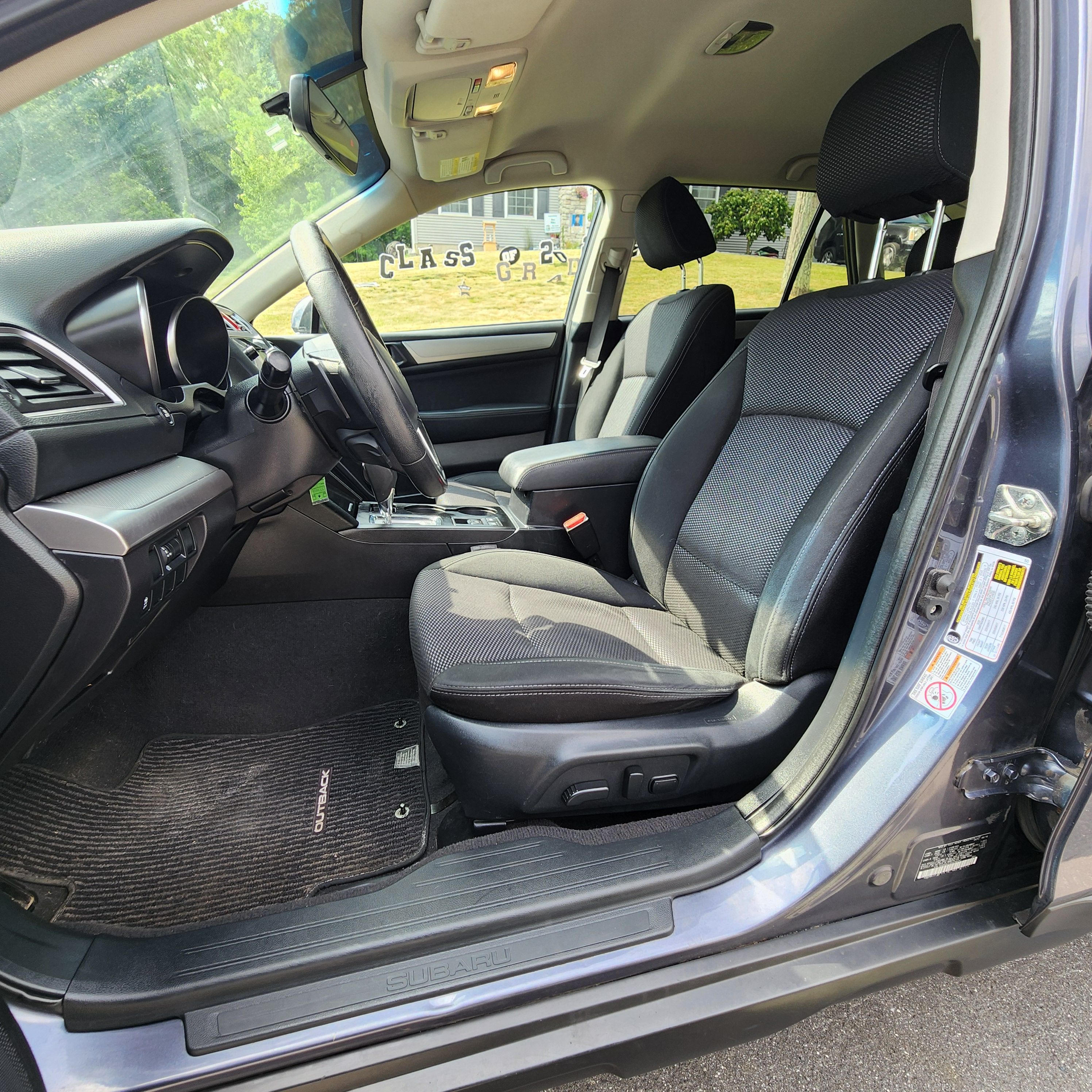 Used 2017 Subaru Outback 2.5i Premium AWD/4WD image 11