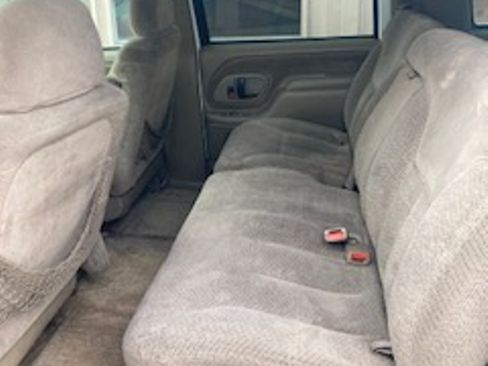 Used 1996 GMC Suburban 2500 image 8