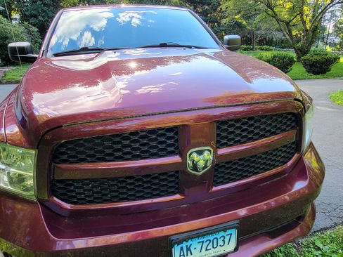 Used 2017 RAM 1500 Express w/ Express Value Package AWD/4WD image 11