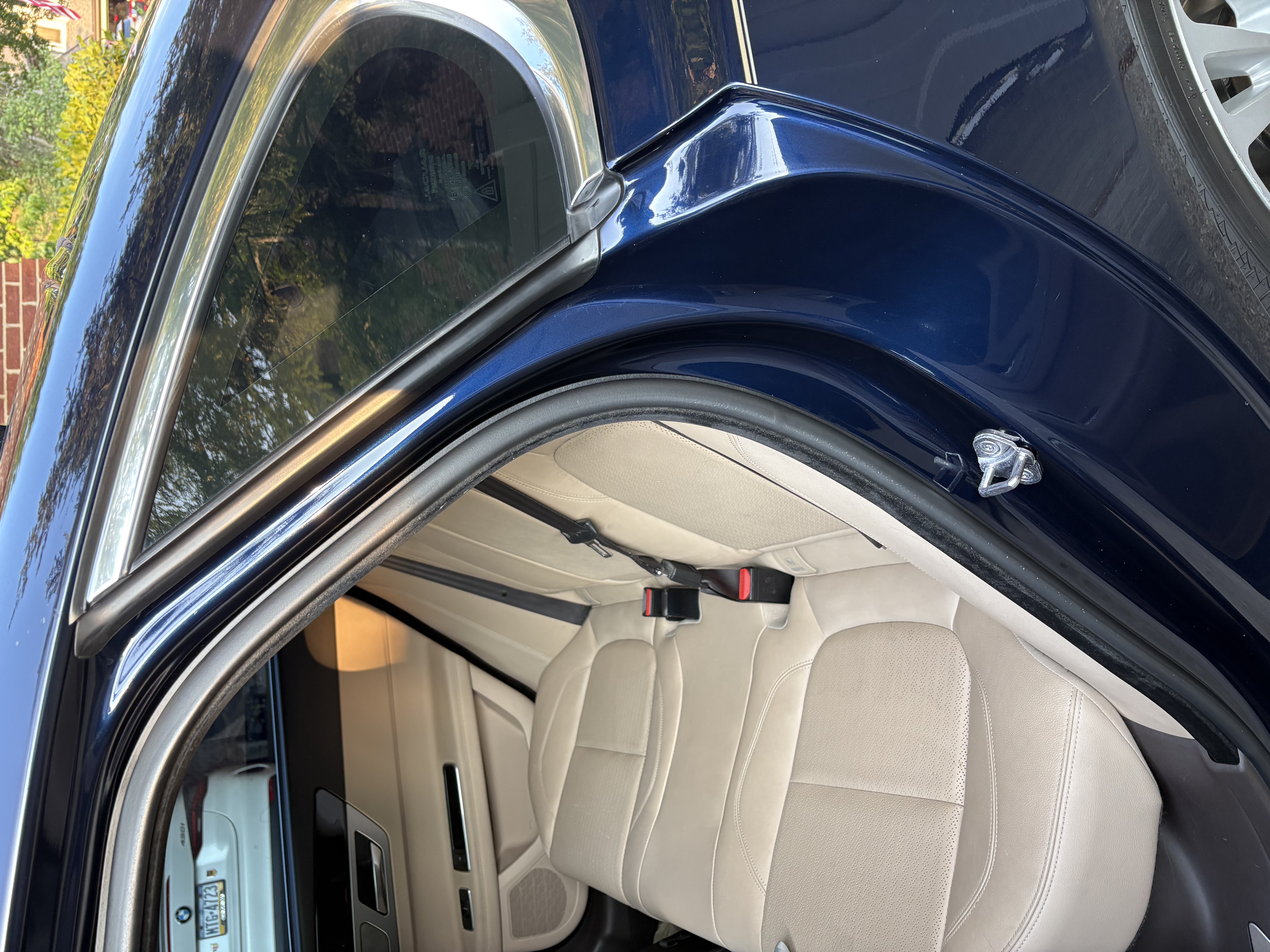 Used 2020 Jaguar XF Prestige AWD/4WD image 17