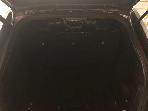 Used 2015 Jeep Grand Cherokee Limited image 9