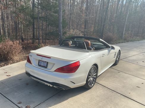 Used 2018 Mercedes-Benz SL 550 image 15