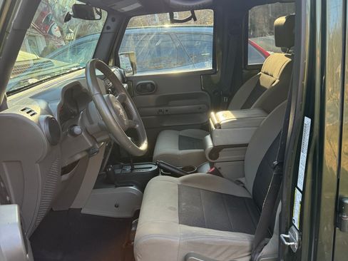 Used 2008 Jeep Wrangler Unlimited X image 6