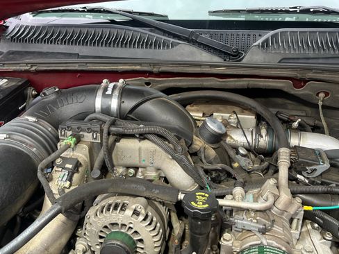 Used 2006 Chevrolet Silverado 2500 LT w/ Heavy-Duty Power Package image 20