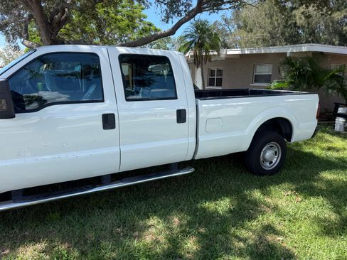 Used 2014 Ford F250 XL image 10
