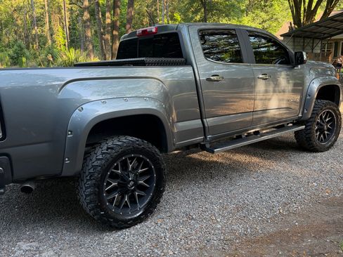 Used 2019 GMC Canyon Denali AWD/4WD image 10