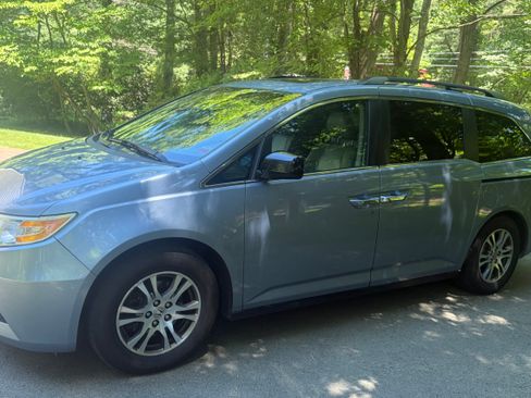 Used 2012 Honda Odyssey EX-L image 2