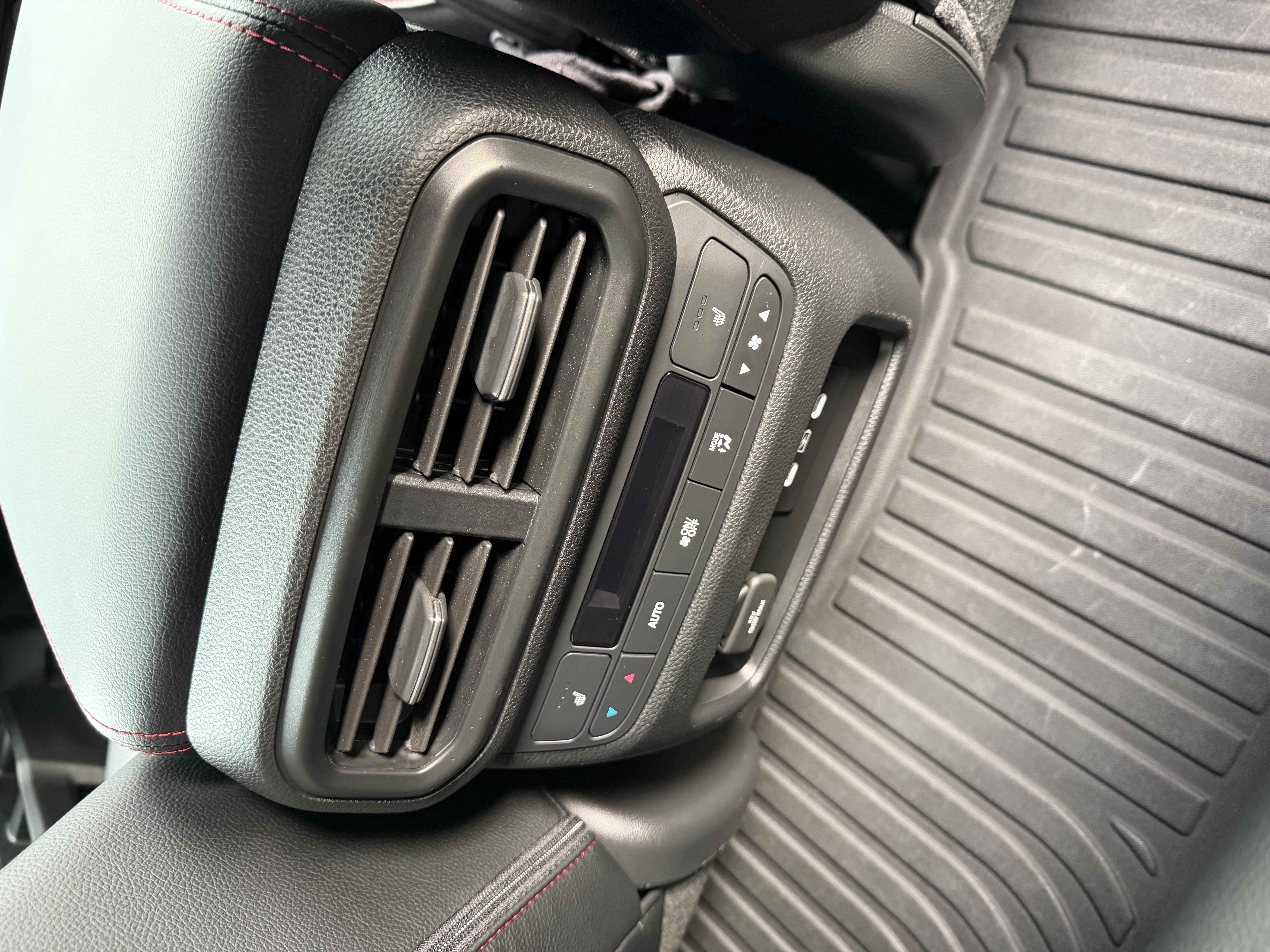 Used 2025 Honda Ridgeline Black Edition image 19