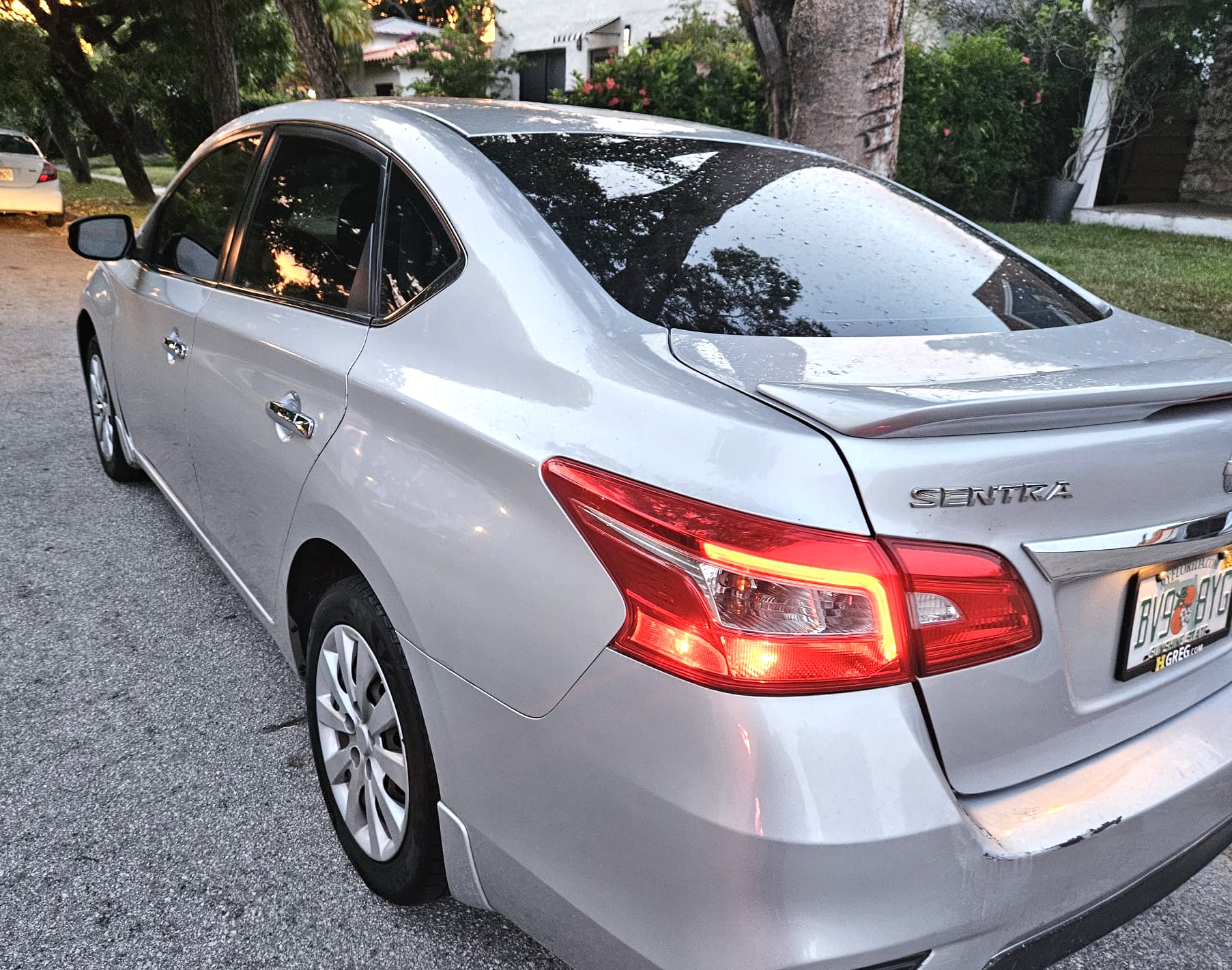 Used 2019 Nissan Sentra S FWD image 5
