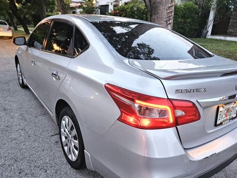 Used 2019 Nissan Sentra S FWD image 5