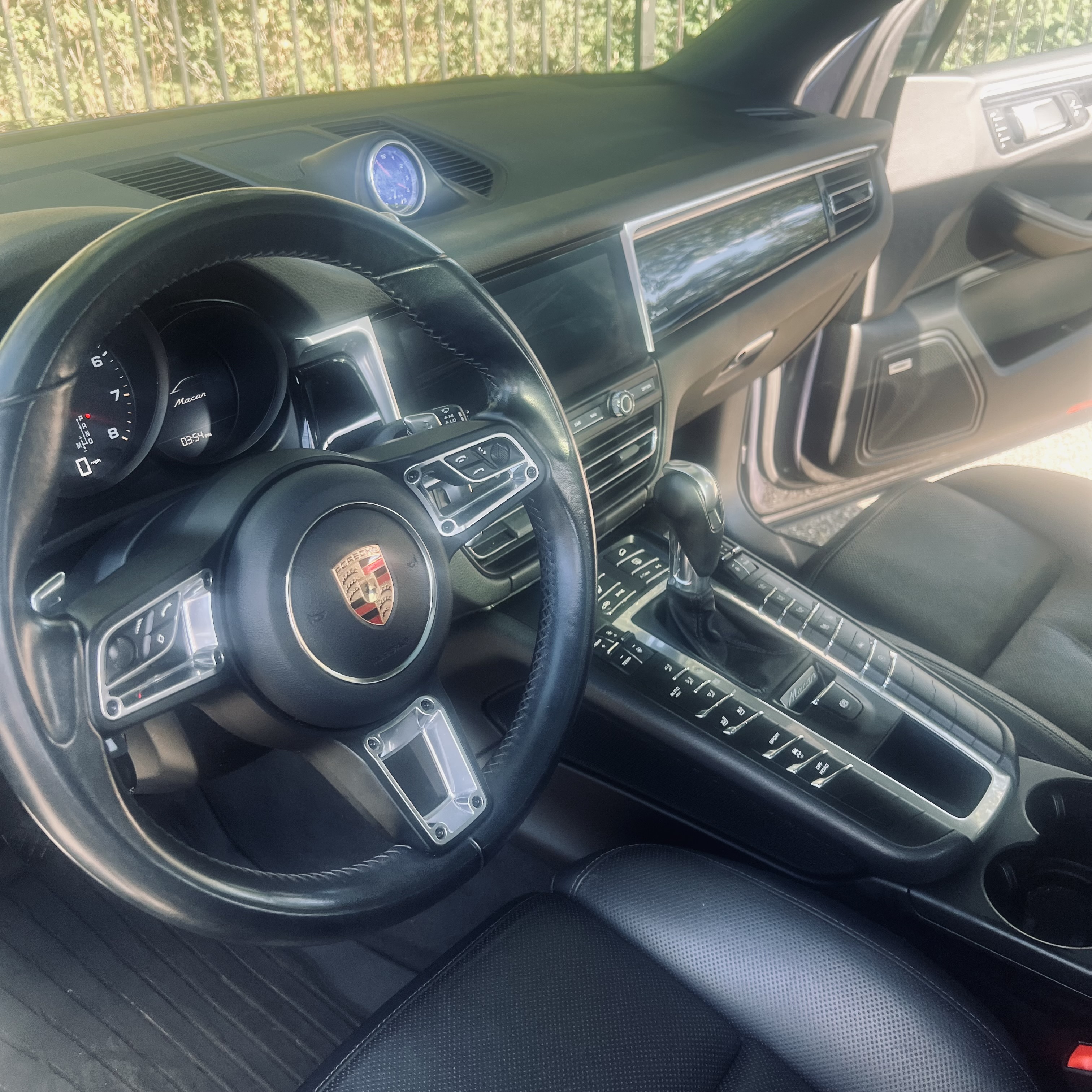 Used 2019 Porsche Macan AWD/4WD image 15