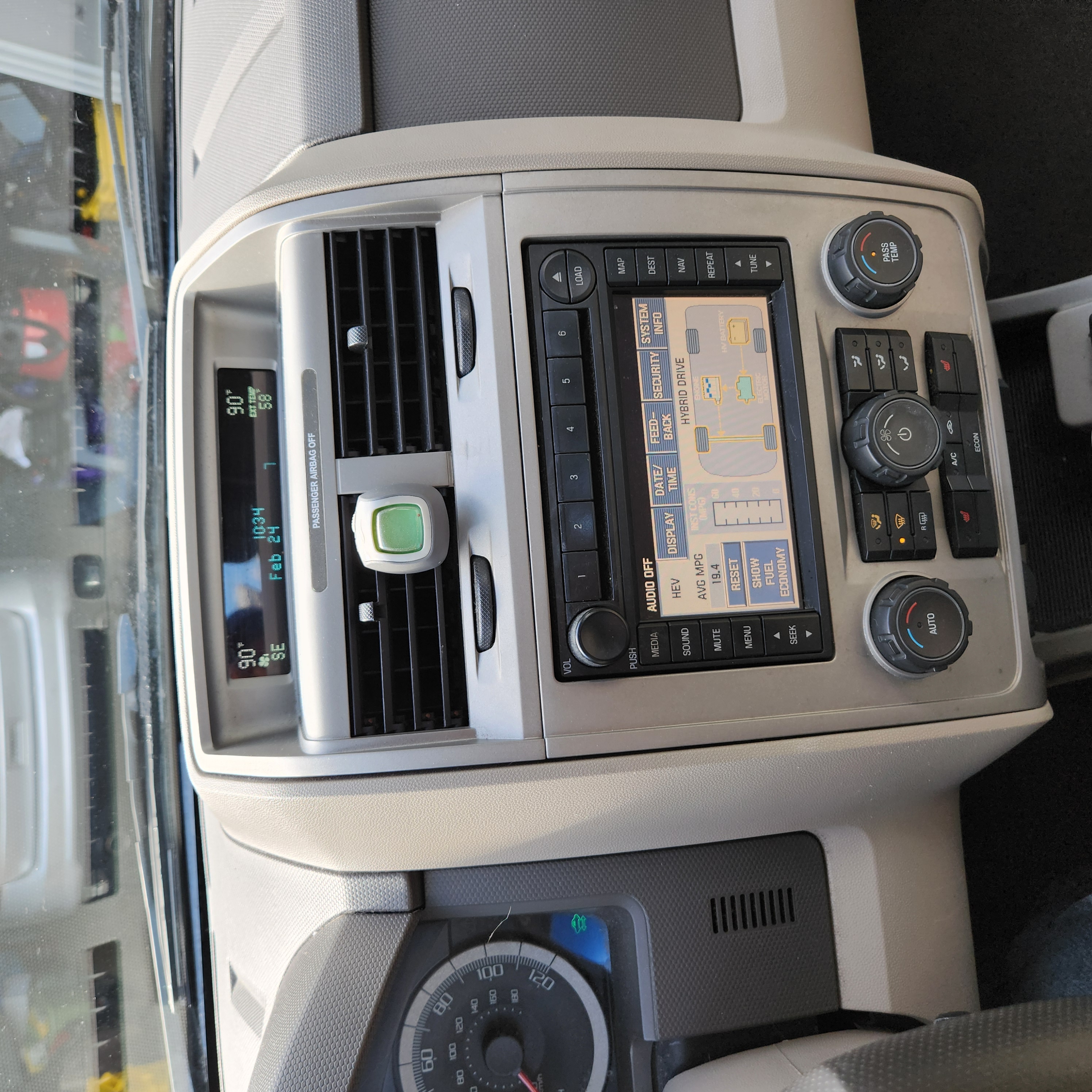 Used 2008 Ford Escape 2WD Hybrid image 17