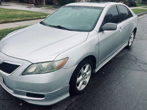 Used 2007 Toyota Camry SE image 2