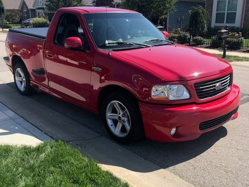 Used 2004 Ford F150 Lightning RWD image 9