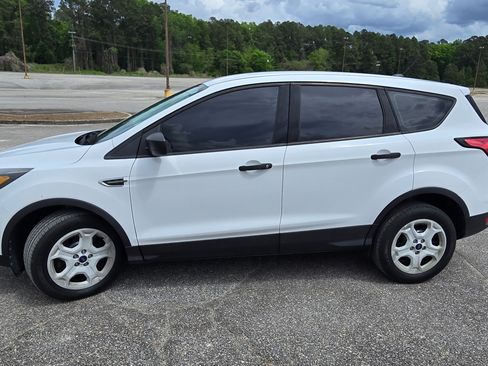 Used 2018 Ford Escape S image 1
