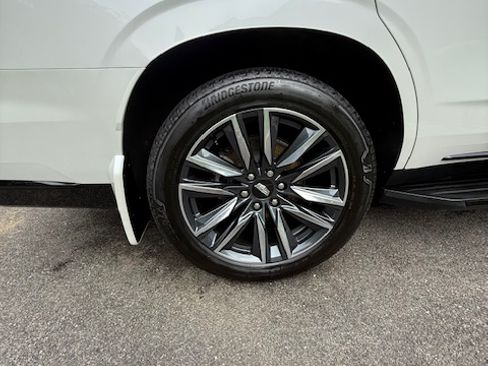 Used 2022 Cadillac Escalade Sport w/ Touring Package image 12