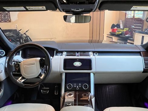 Used 2021 Land Rover Range Rover Westminster Edition image 11