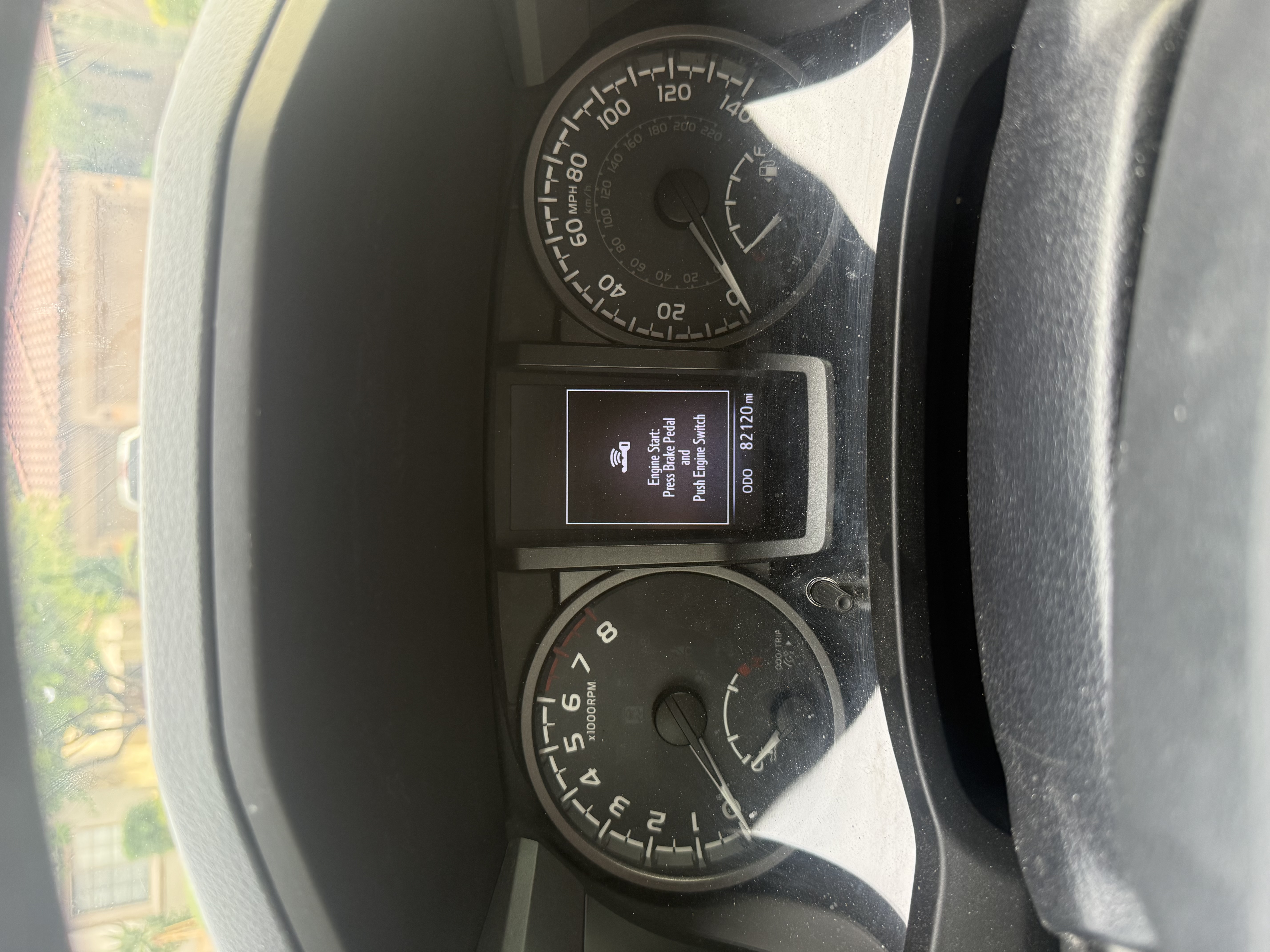 Used 2019 Toyota Tacoma TRD Sport w/ Technology Package RWD image 9
