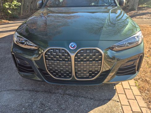 Used 2023 BMW M440i Coupe w/ Premium Package image 11