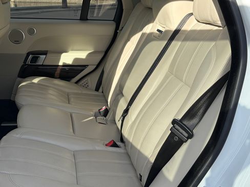 Used 2015 Land Rover Range Rover Supercharged image 14