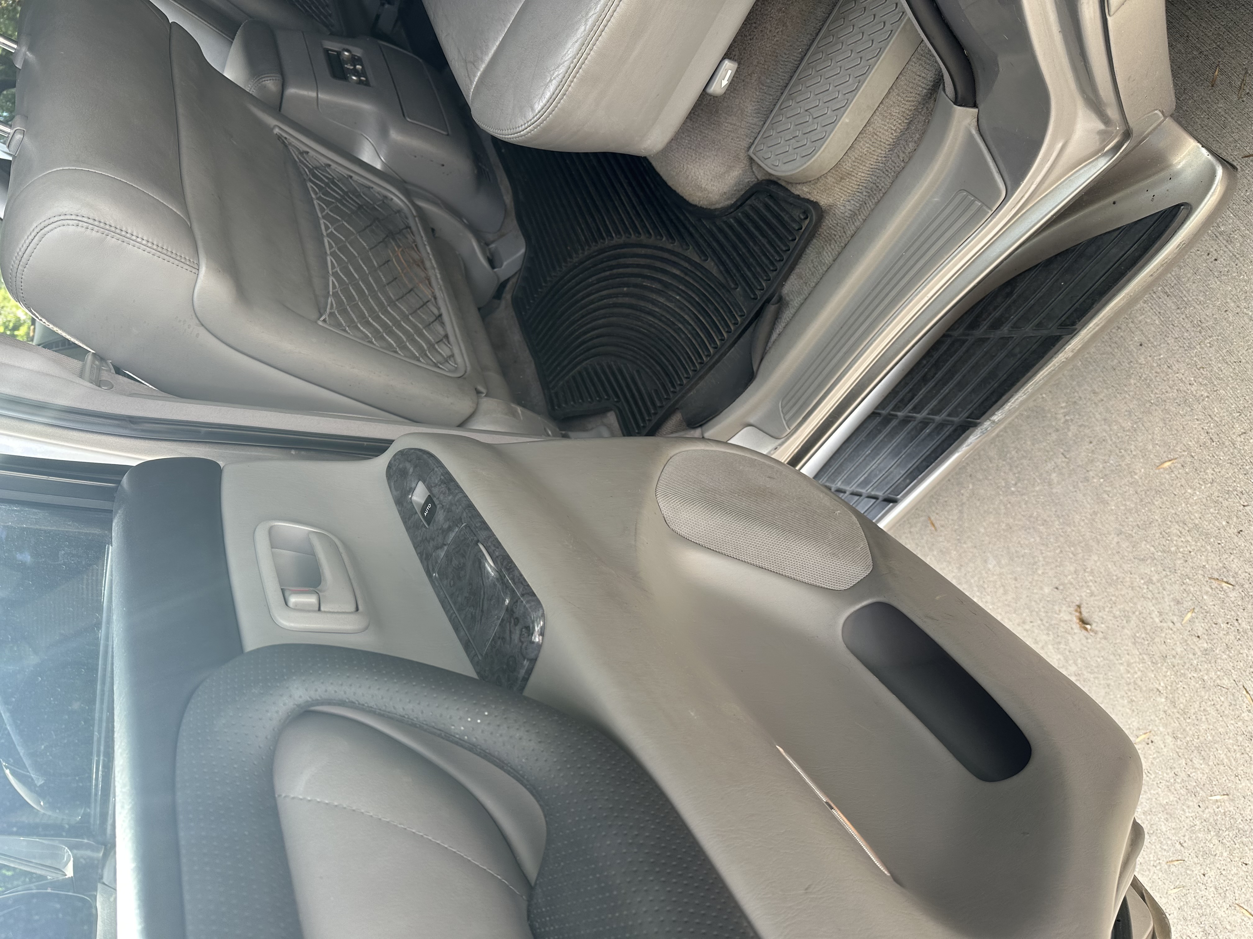 Used 2007 Toyota Land Cruiser AWD/4WD image 7