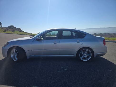 Used 2006 INFINITI M45 Sport image 2