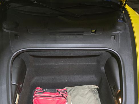 Used 2018 Porsche 718 Cayman image 9