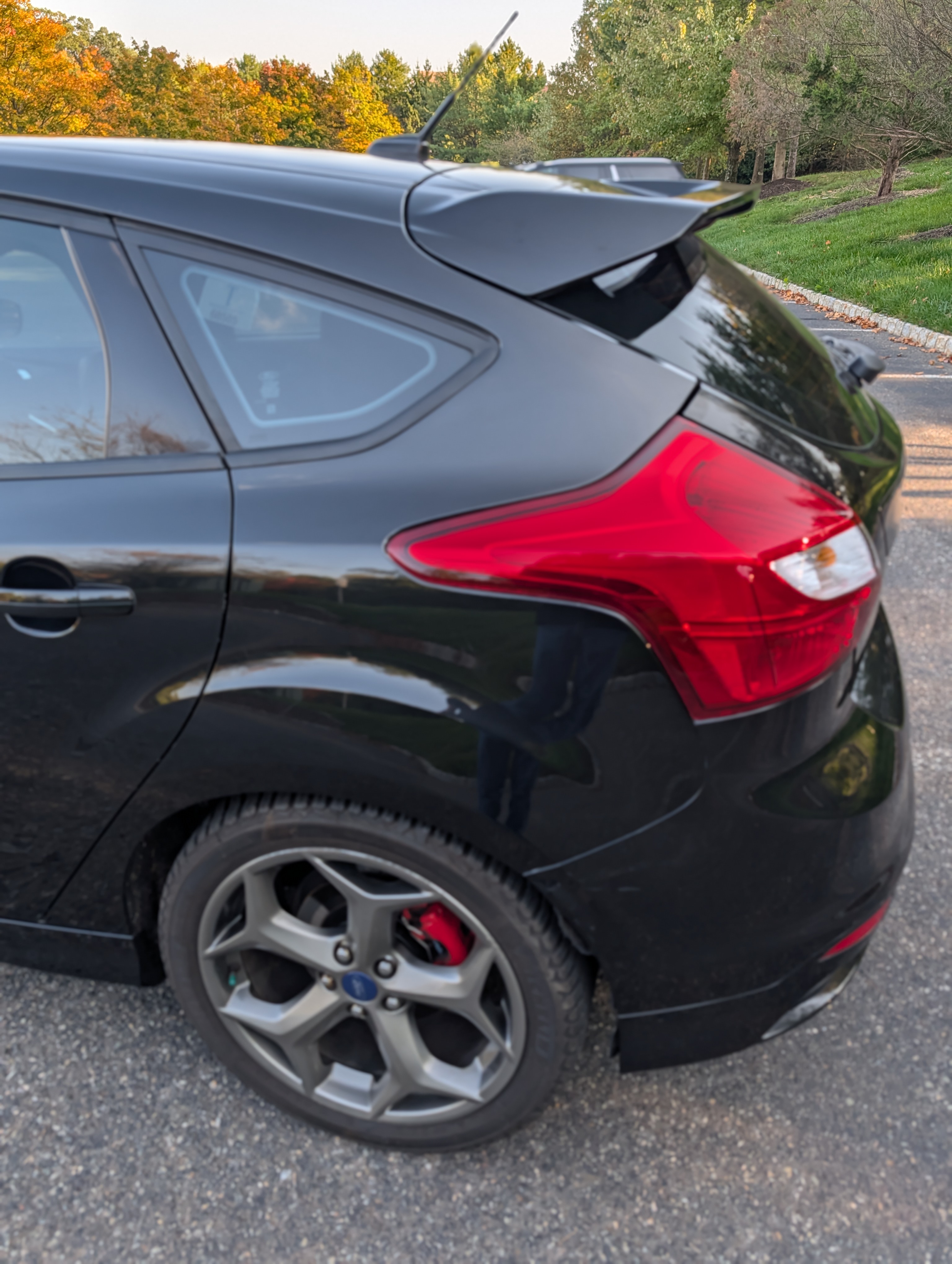 Used 2014 Ford Focus ST w/ Equipment Group 202A FWD image 14