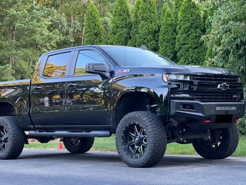 Used 2020 Chevrolet Silverado 1500 LT Trail Boss w/ Convenience Package AWD/4WD image 1