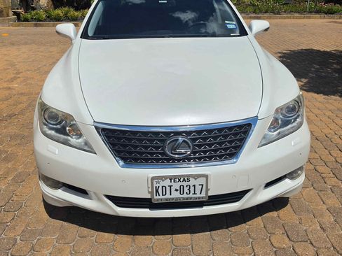 Used 2010 Lexus LS 460 w/ Sport Pkg RWD image 4