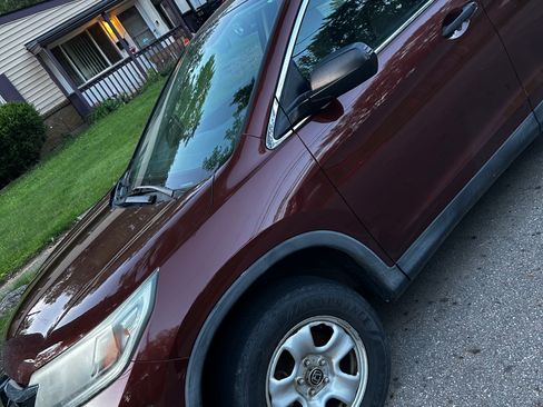 Used 2015 Honda CR-V LX image 4