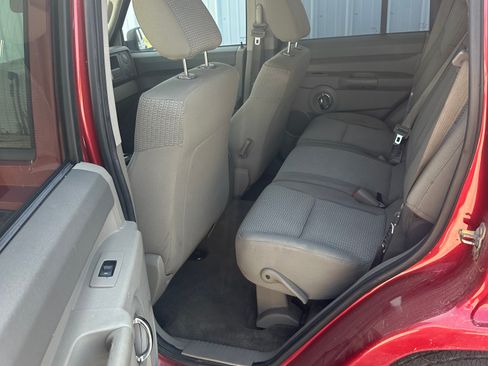 Used 2006 Jeep Commander 4WD image 8