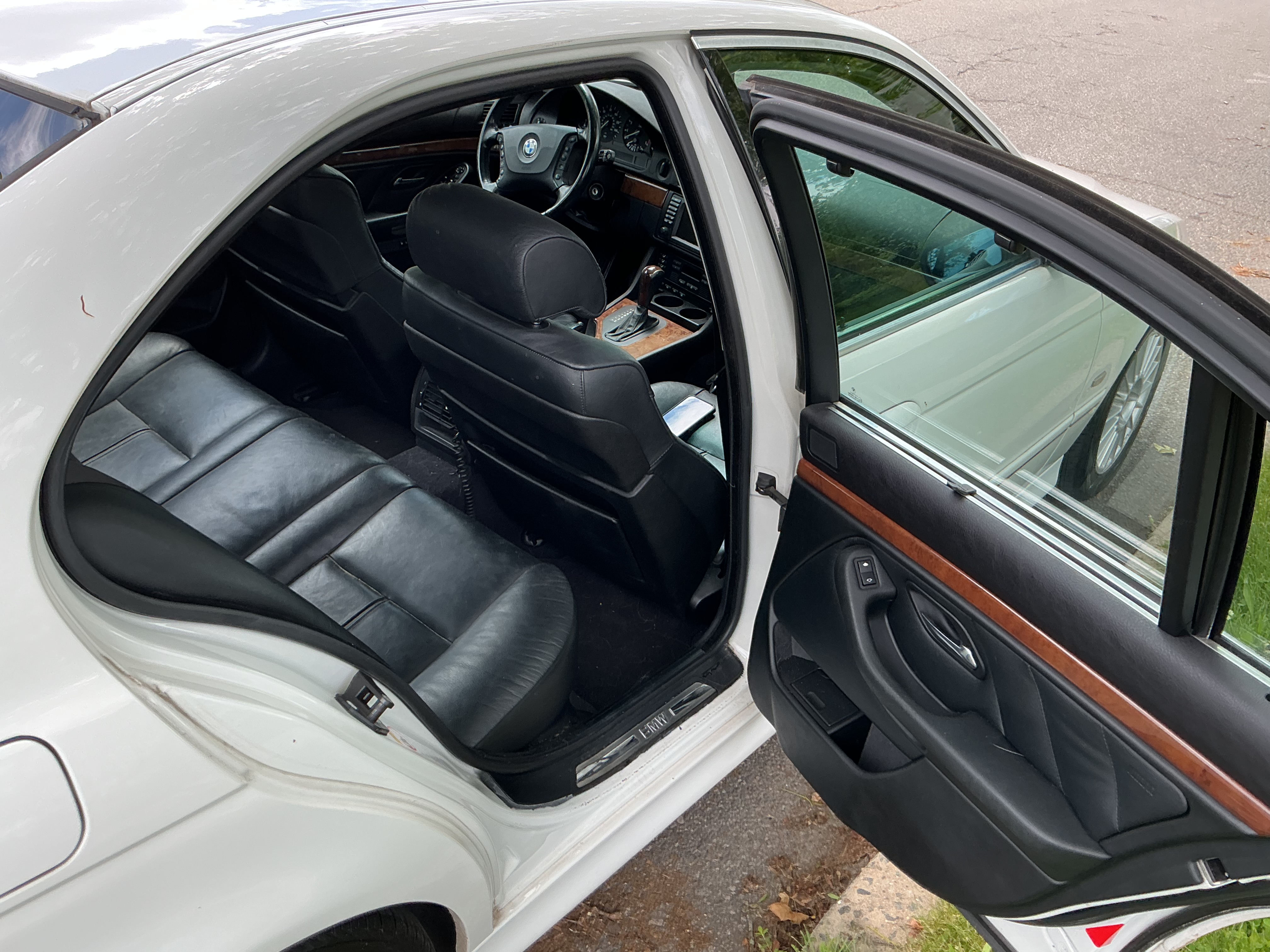Used 2002 BMW 540i Sedan RWD image 10