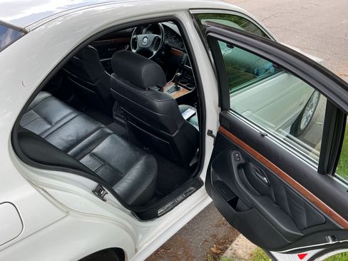 Used 2002 BMW 540i Sedan RWD image 10