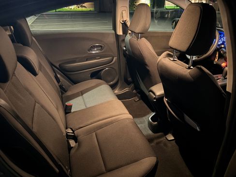 Used 2019 Honda HR-V EX image 16