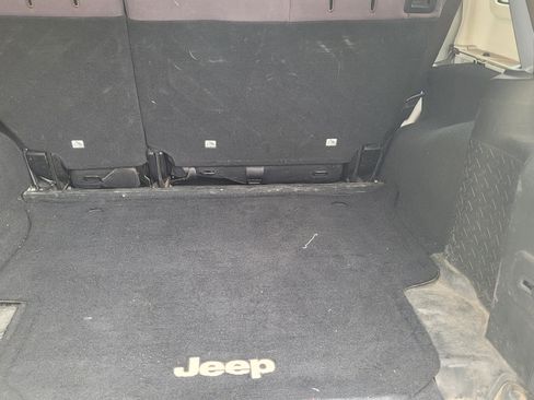 Used 2013 Jeep Wrangler Unlimited Sport image 11