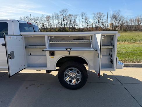 Used 2023 RAM 2500 Tradesman image 9