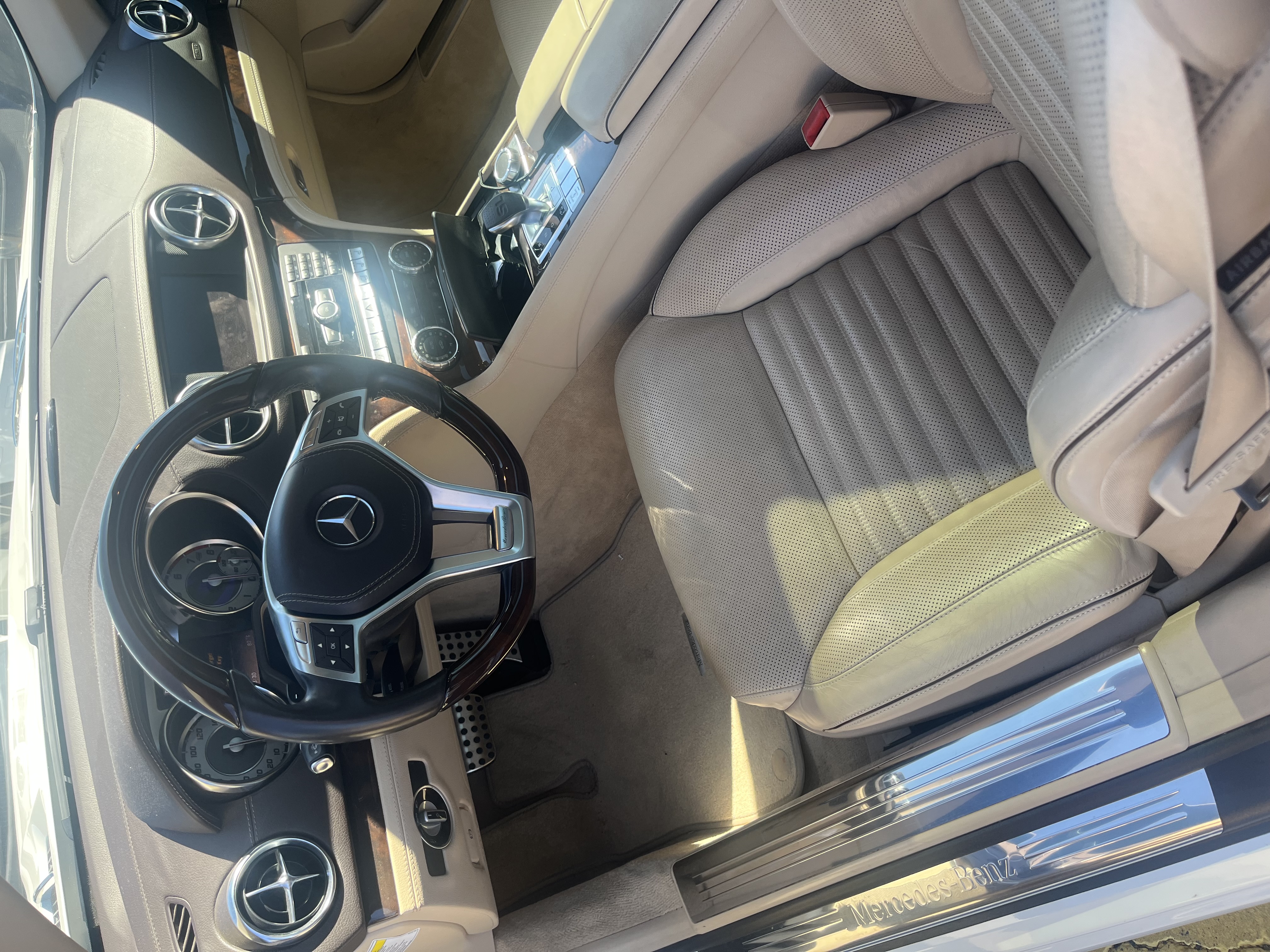Used 2013 Mercedes-Benz SL 550 image 6
