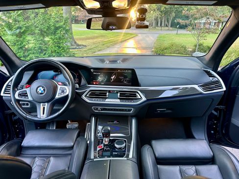 Used 2022 BMW X5 M w/ Competition Package image 19