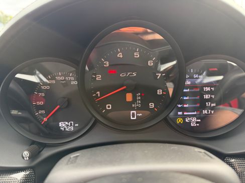 Used 2021 Porsche 718 Cayman GT4 image 5