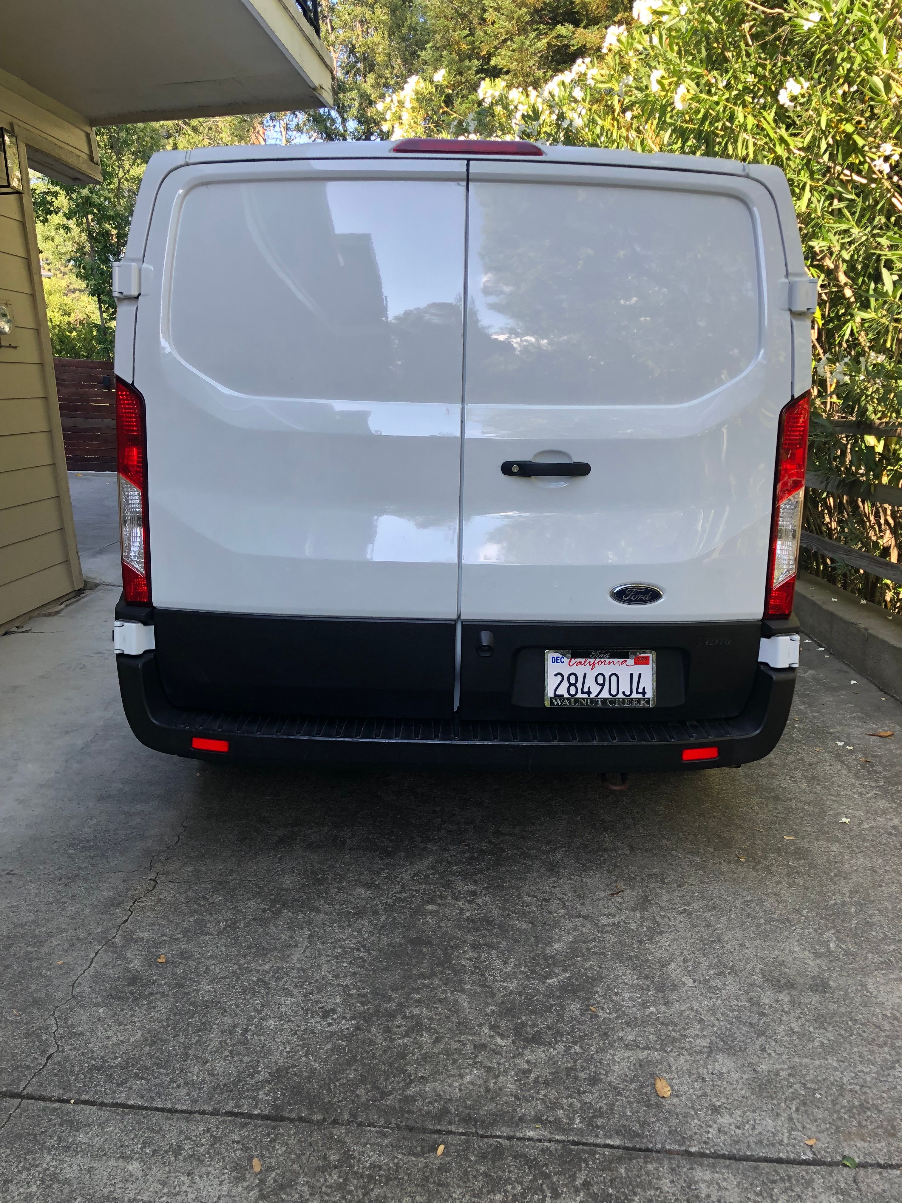 Used 2020 Ford Transit 350 Low Roof RWD image 4