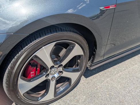 Used 2017 Volkswagen GTI Autobahn FWD image 12